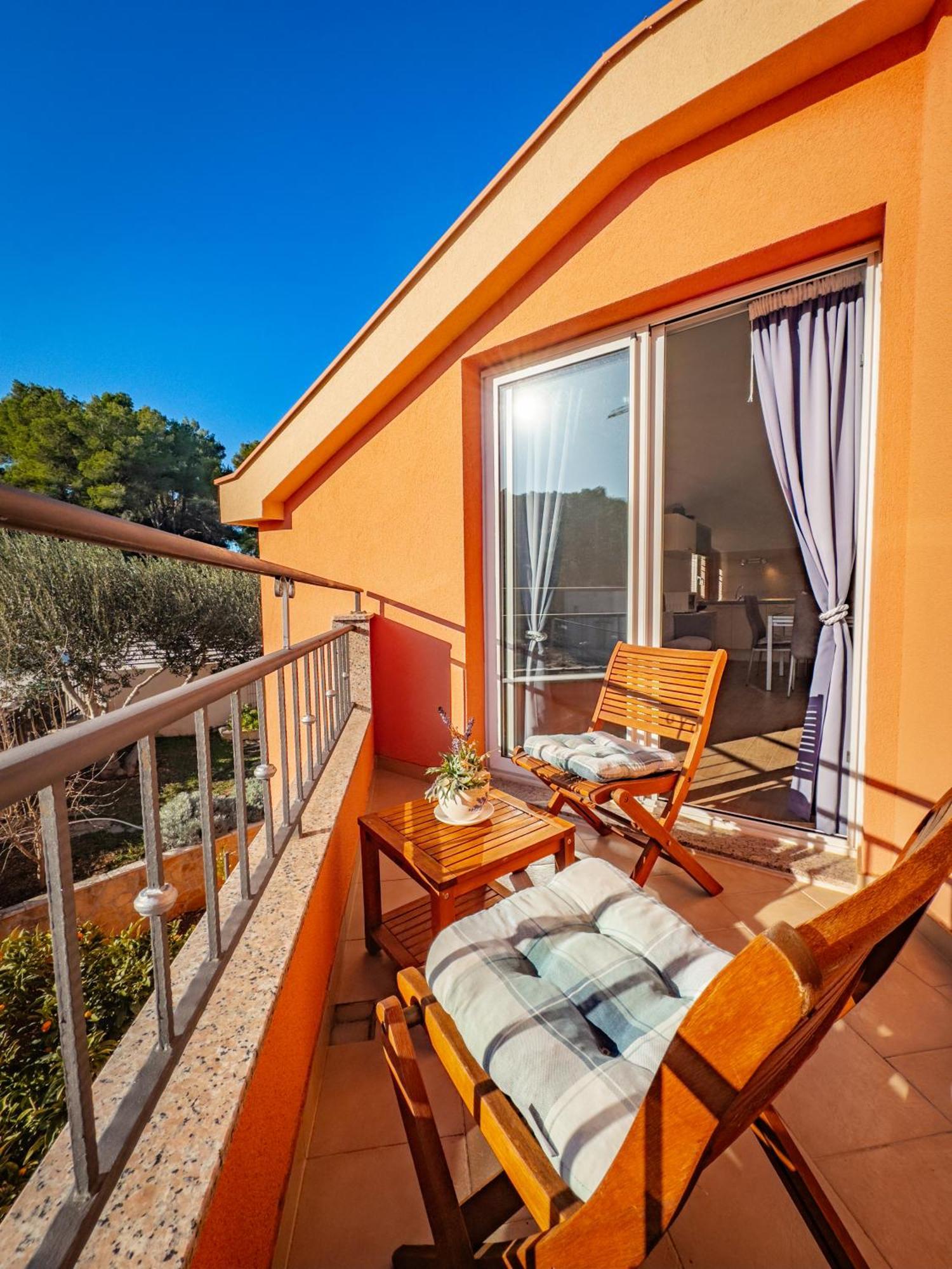 Ferienwohnung Regina Del Mare Slatine Exterior foto
